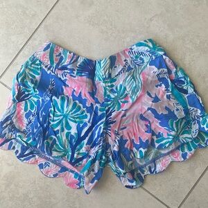 Excellent condition Lilly Pulitzer shorts.